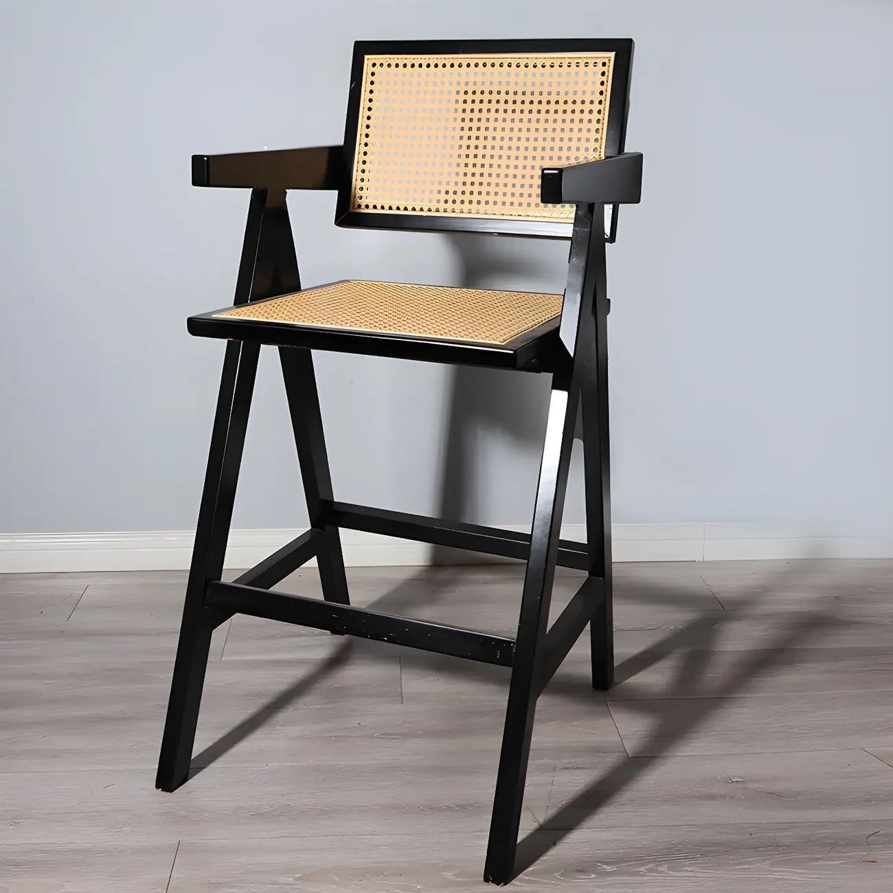 Tabourets de bar carrés empilables en rotin style milieu du siècle