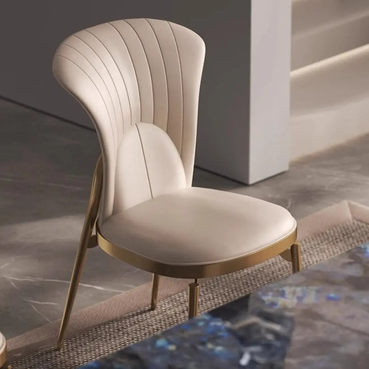 Chaises de salle à manger modernes et luxueuses, revêtues de cuir