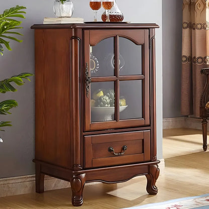 Vitrine traditionnelle en bois brun avec portes vitrées