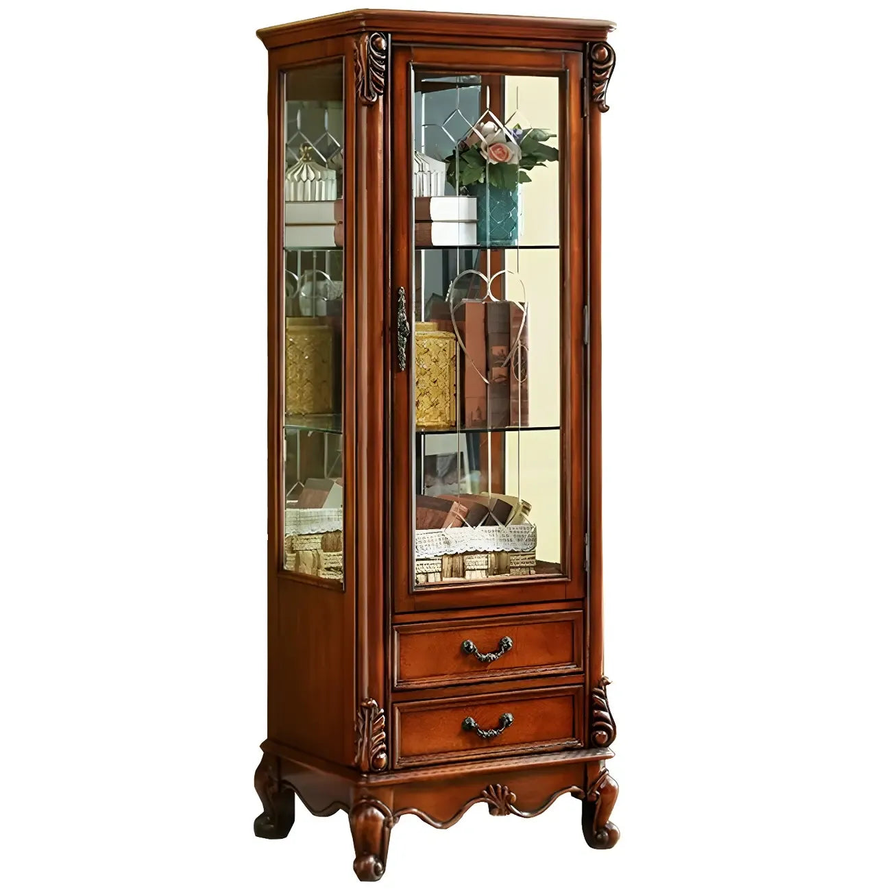 Vitrine traditionnelle en bois brun avec portes vitrées