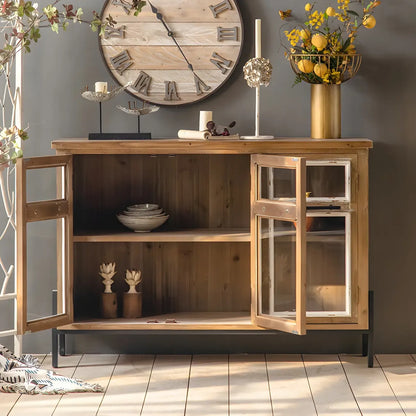 vaisselier en bois brun de style campagnard français avec porte vitrée