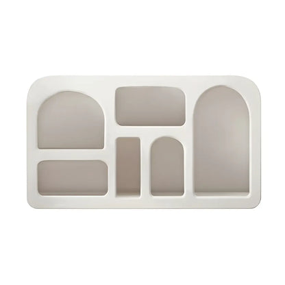 Vitrine à plusieurs étagères ouverte en bois blanc