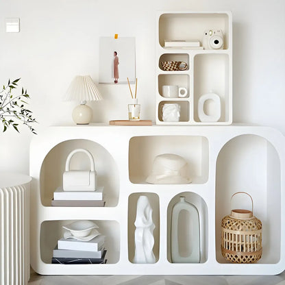 Vitrine à plusieurs étagères ouverte en bois blanc