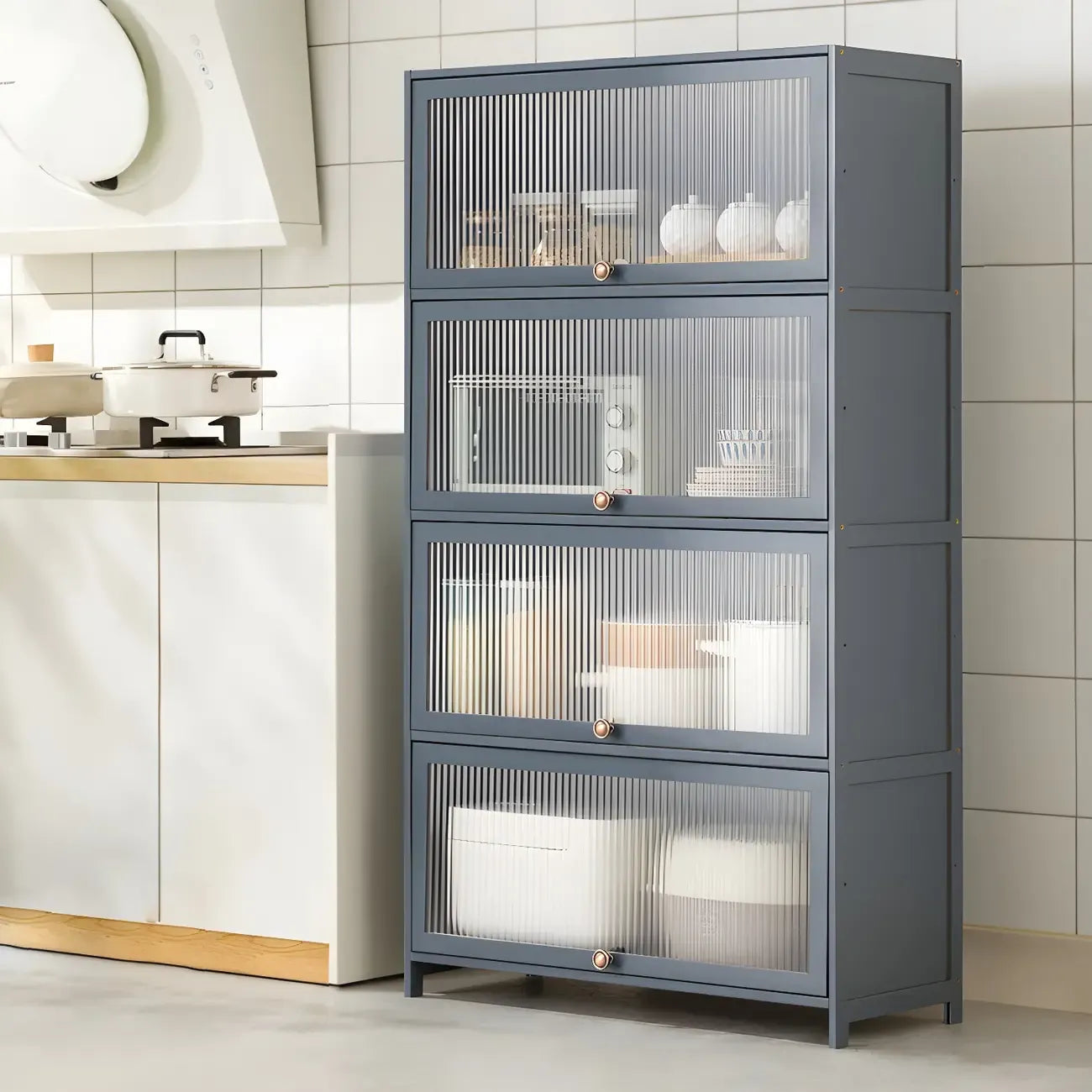 vaisselier de cuisine moderne en acier gris anthracite avec porte vitrée