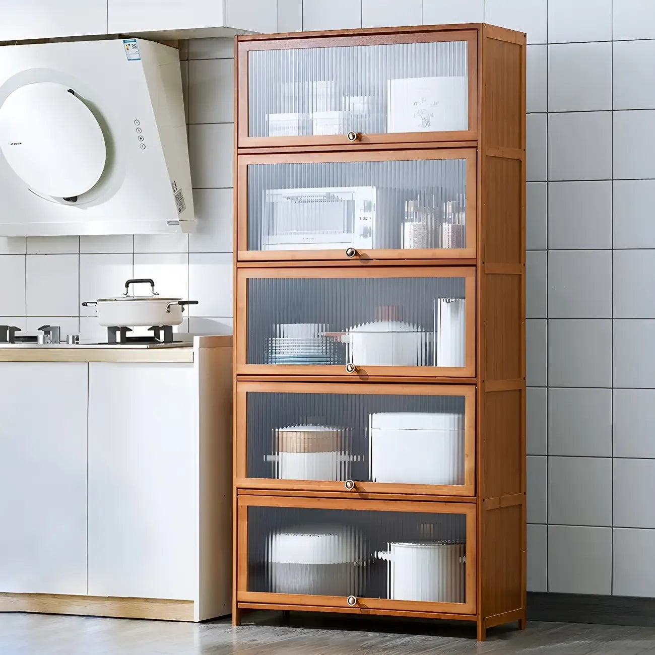 vaisselier de cuisine moderne en acier gris anthracite avec porte vitrée