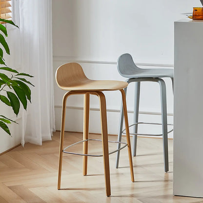 Tabourets de bar minimalistes en bois avec repose-pieds pour la cuisine