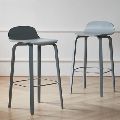 Tabourets de bar minimalistes en bois avec repose-pieds pour la cuisine