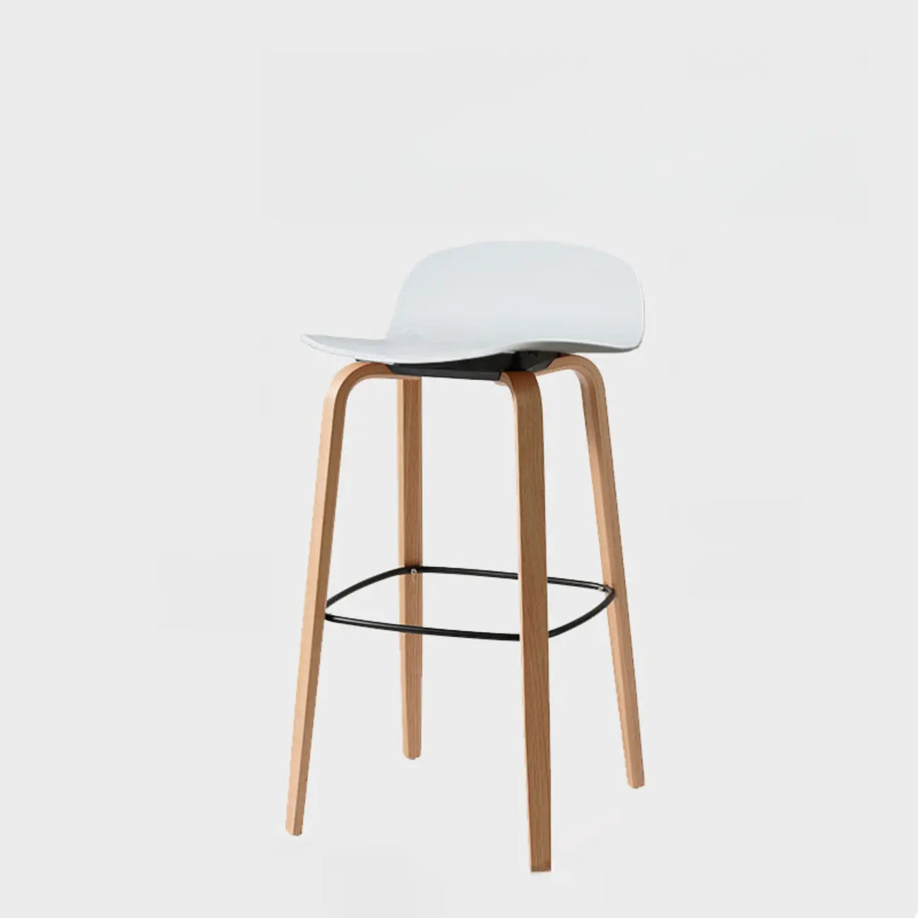 Tabourets de bar minimalistes en bois avec repose-pieds pour la cuisine