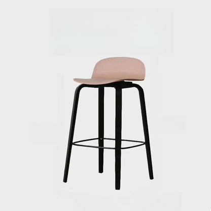 Tabourets de bar minimalistes en bois avec repose-pieds pour la cuisine