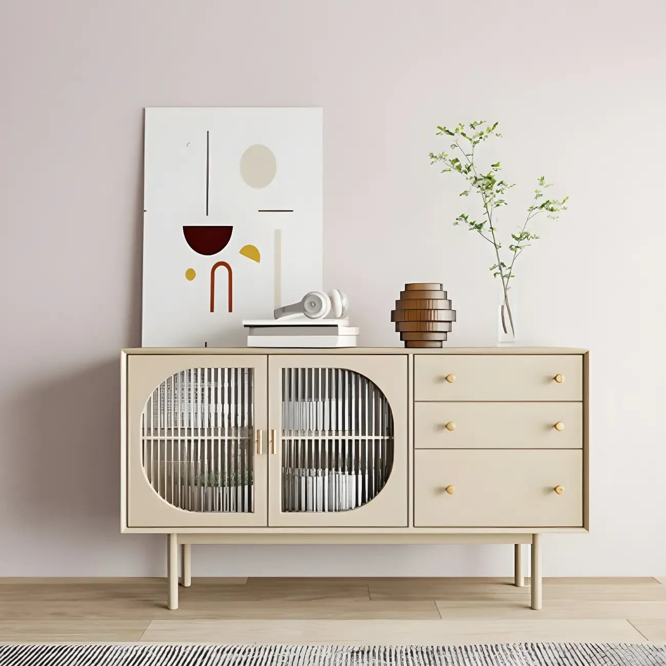 Vitrine à tiroirs multiples en bois blanc avec portes vitrées