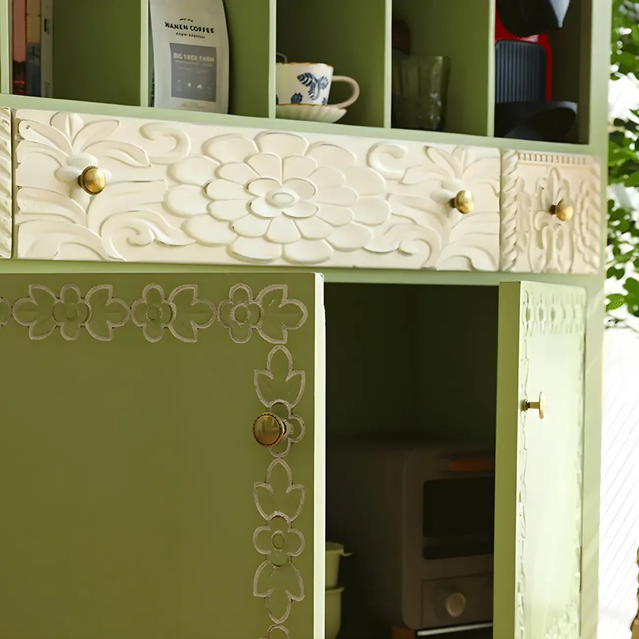 vaisselier en bois vert style campagne française avec rangement