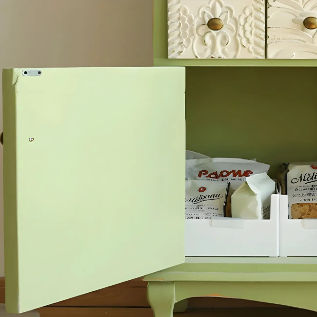 vaisselier en bois vert style campagne française avec rangement