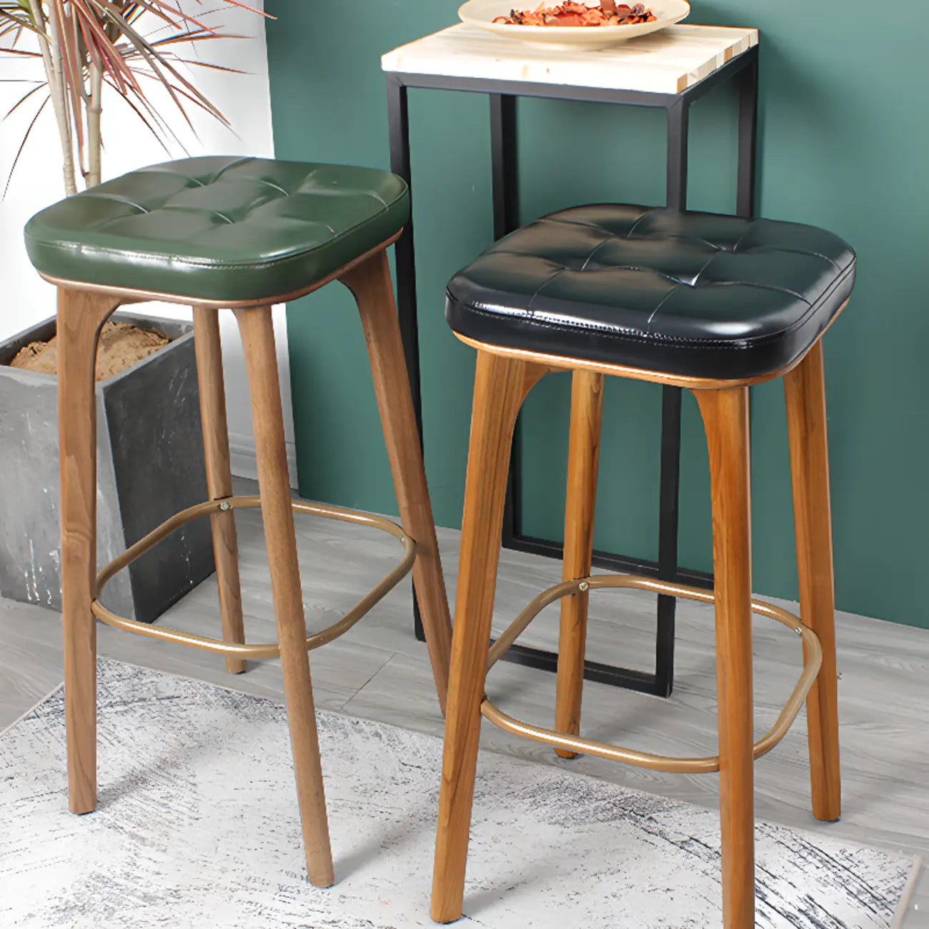 Tabourets de bar scandinaves en bois capitonné et similicuir, sans dossier
