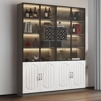 Vitrine en bois noir avec porte vitrée et rangement pour vin