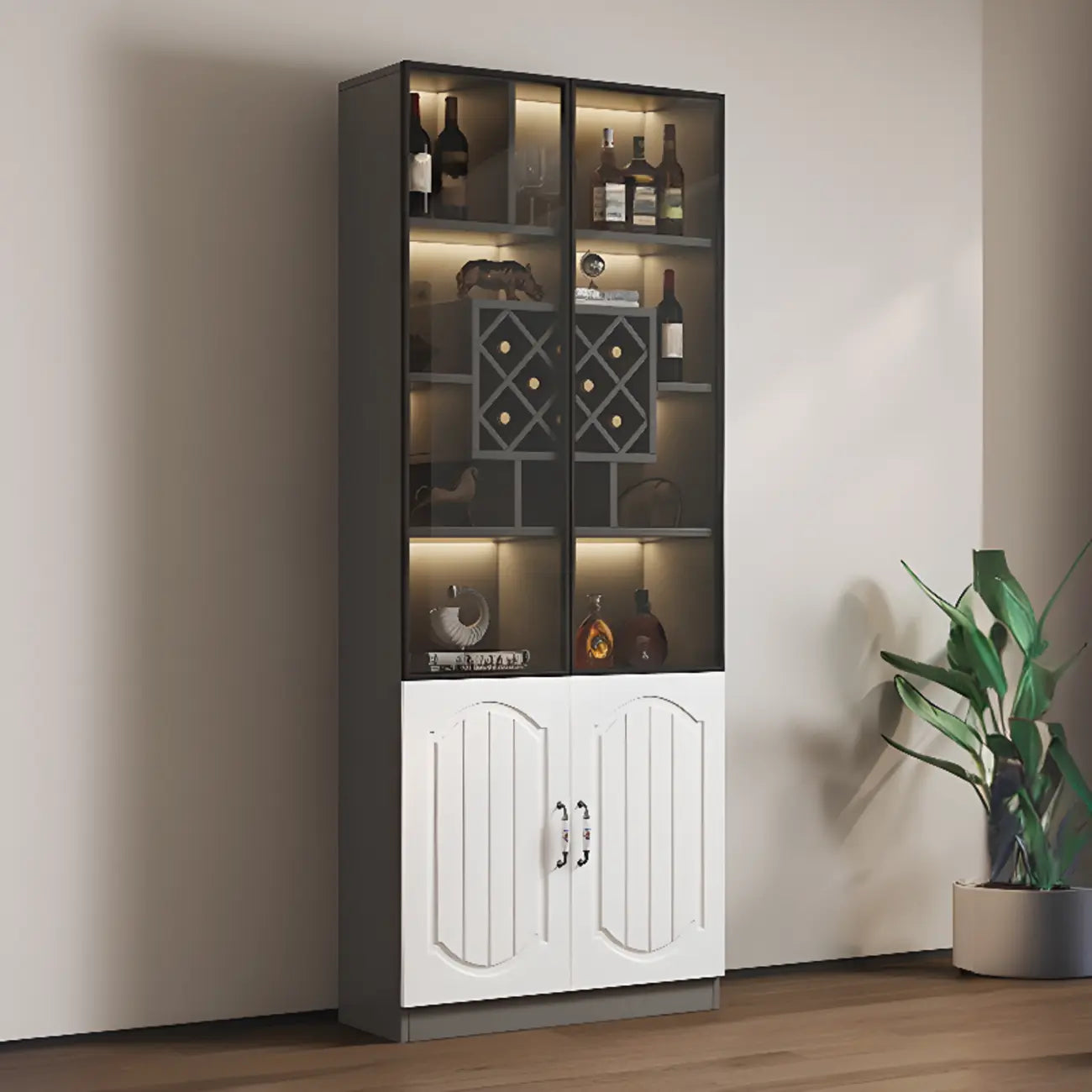 Vitrine en bois noir avec porte vitrée et rangement pour vin