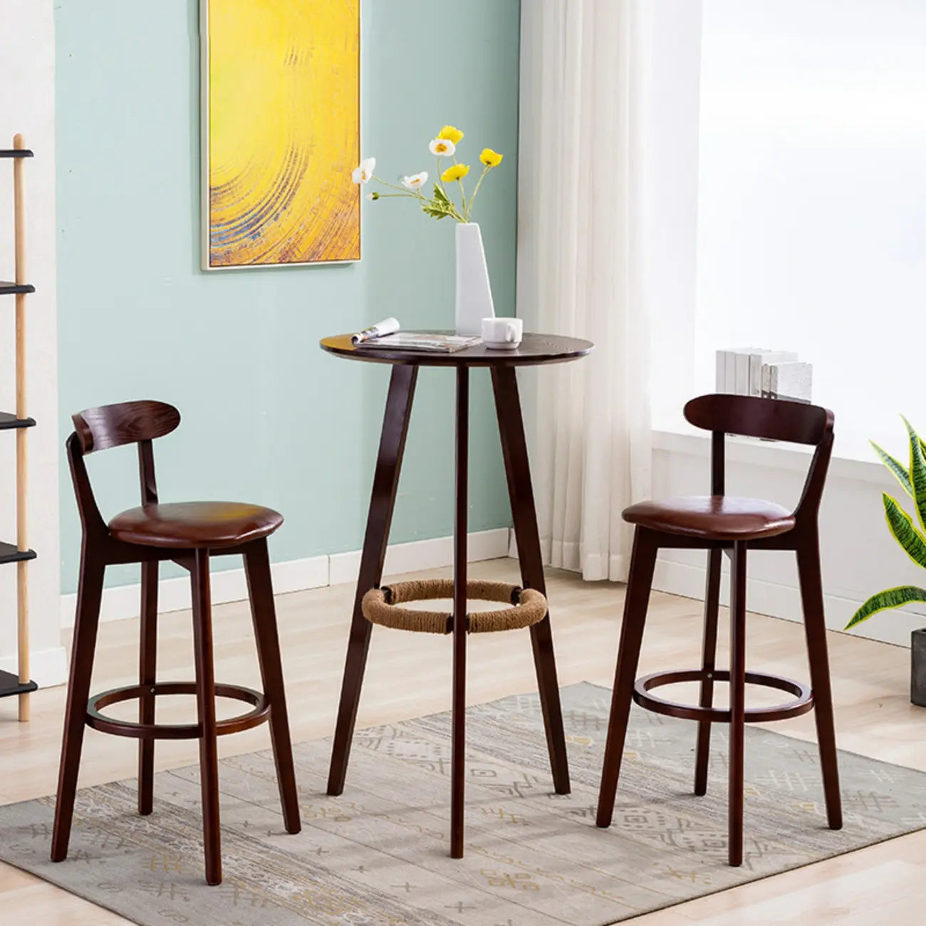 Table de bar moderne en bois avec tabourets ronds pour bistro