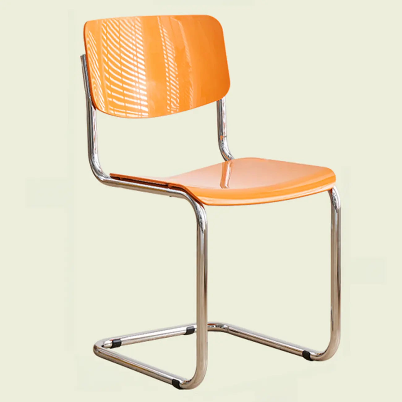 Chaise de salle à manger simple en métal sans accoudoirs, dossier plein jaune