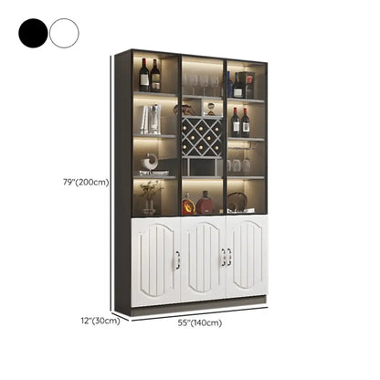 Vitrine en bois noir avec porte vitrée et rangement pour vin