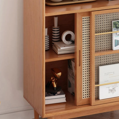 vaisselier de cuisine en bois brun avec portes en rotin