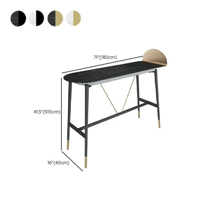 Table de bar design en métal noir avec repose-pieds doré pour intérieur moderne