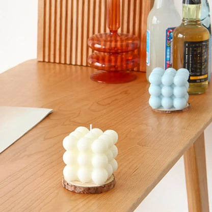 Table de bar rustique en bois massif avec pieds à tréteaux pour une maison moderne