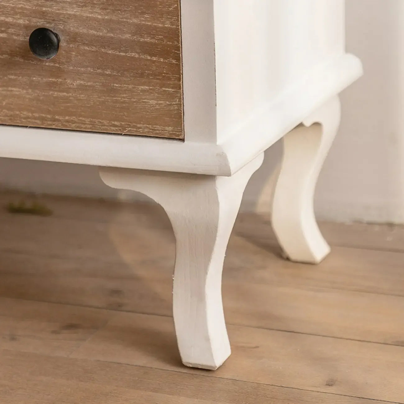 Vitrine élégante en bois et métal incurvée pour cuisine