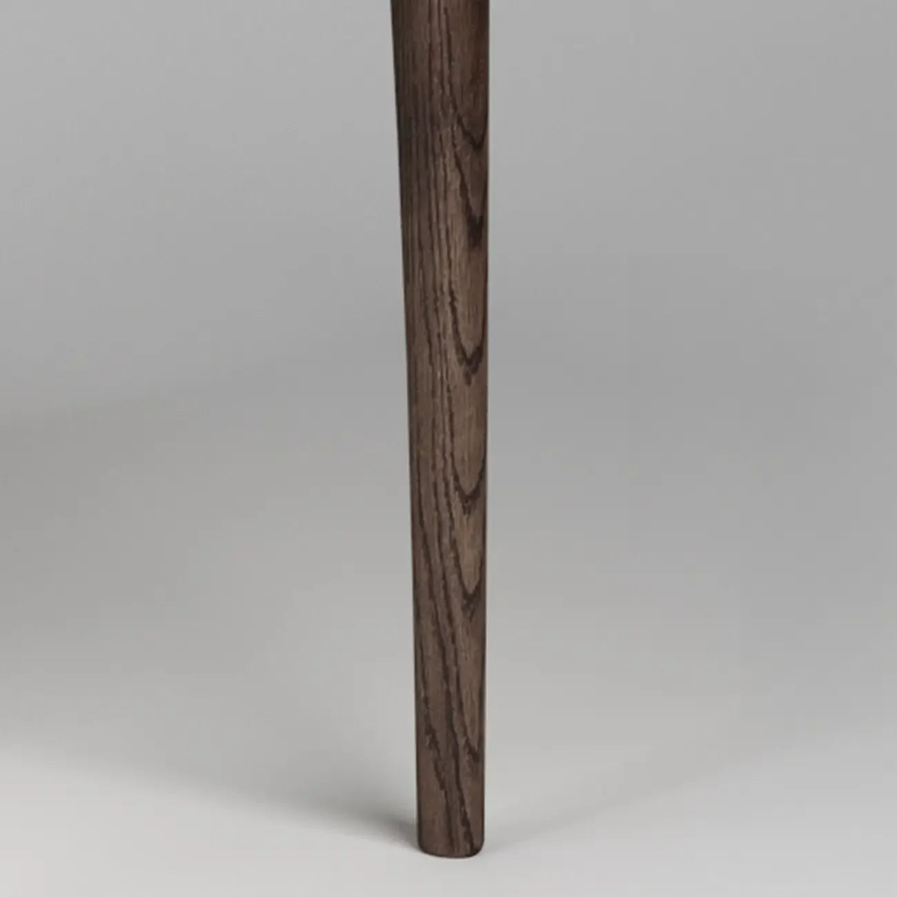 Chaise de salle à manger moderne rembourrée, de forme carrée, avec accoudoirs en bois