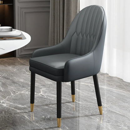 Chaise de salle à manger en similicuir, color block, accoudoirs inclinés et pieds en métal