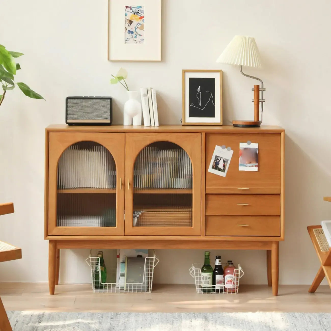 Buffet scandinave en bois avec rangement pour salon