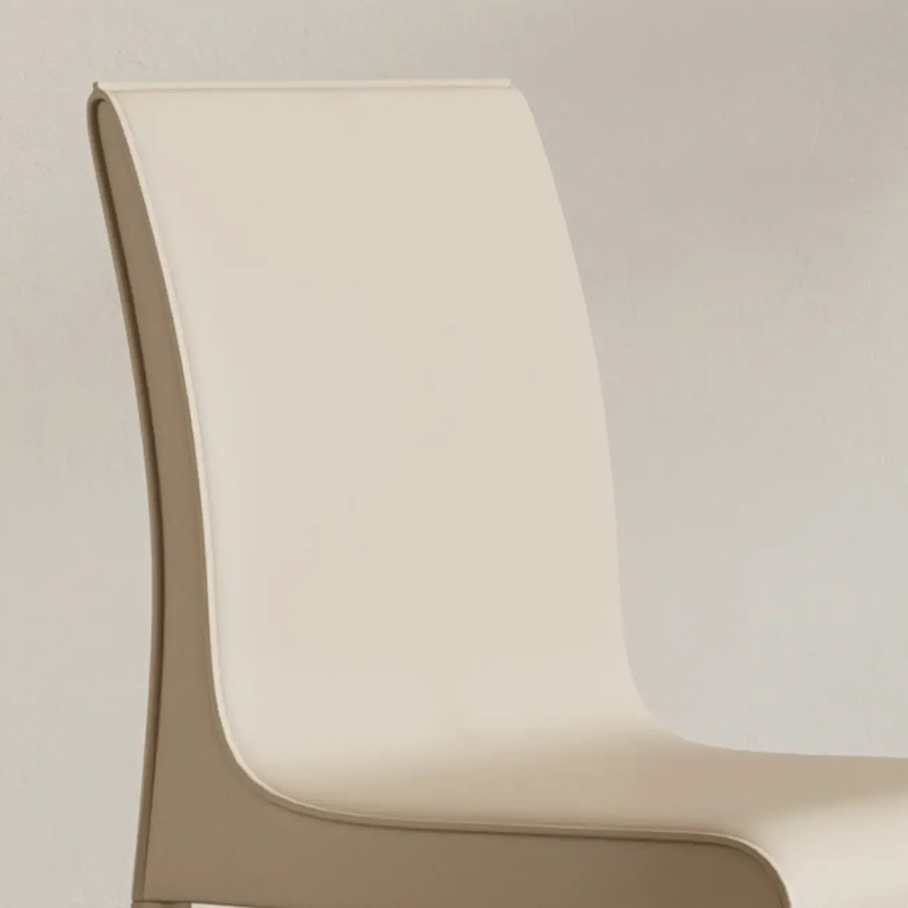 Chaise de salle à manger moderne sans accoudoirs en similicuir pour la cuisine