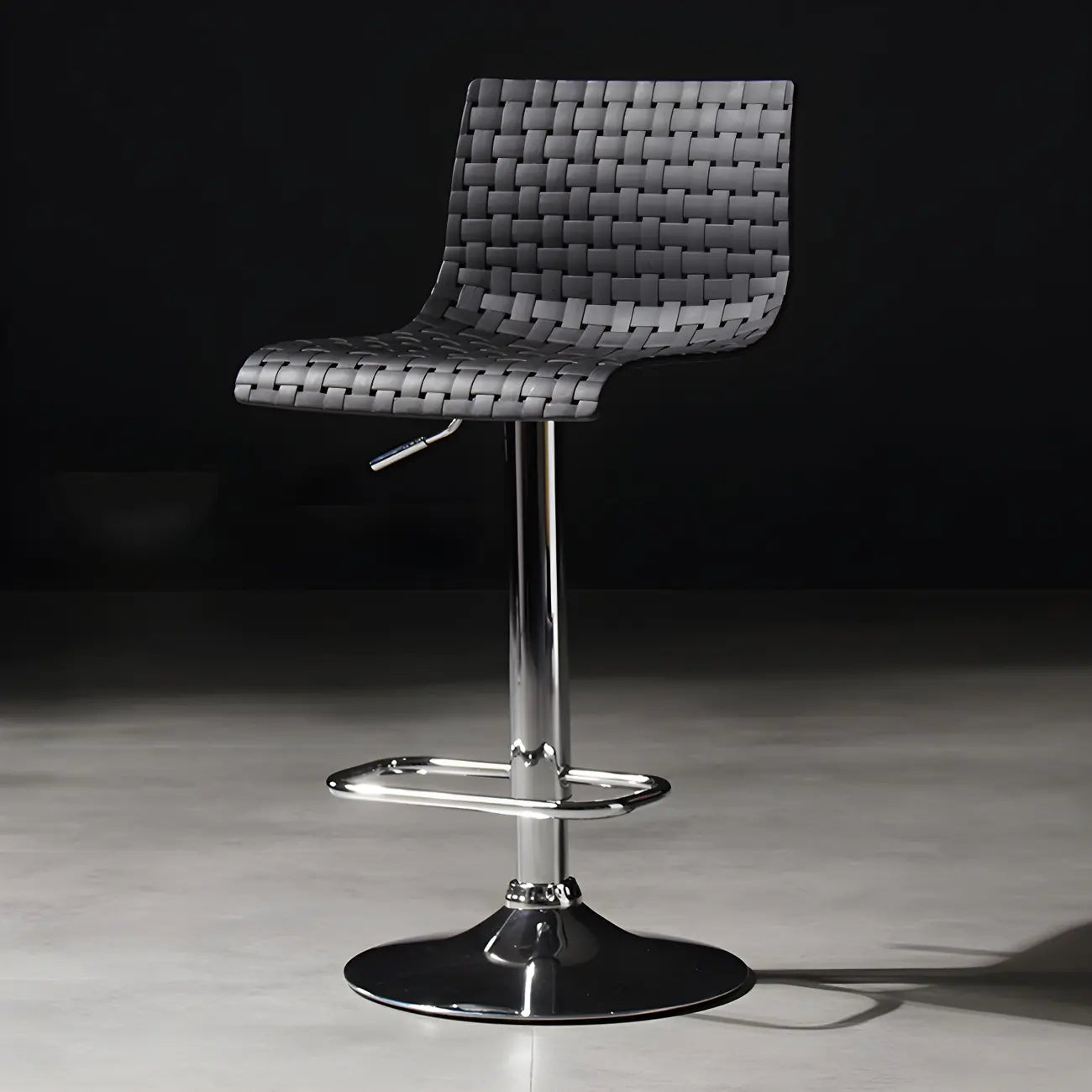 Tabourets de bar pivotants et réglables modernes en rotin synthétique à assise carrée