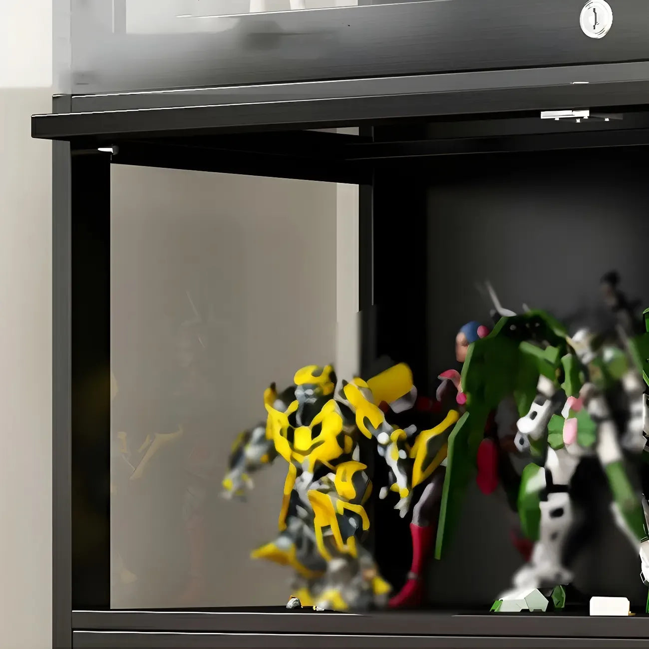 Vitrine moderne en verre noir pour figurines, idéale pour le salon