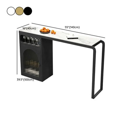 Tables de bar de cuisine modernes en métal et pierre blanche et dorée avec rangement pour vin