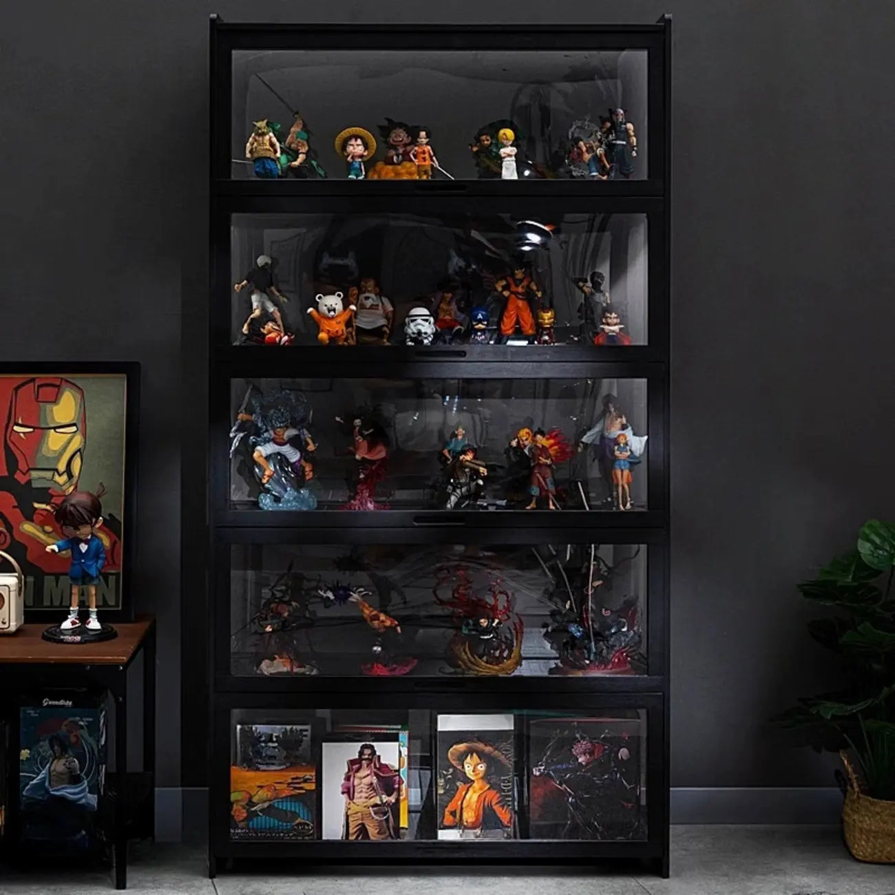 Vitrine moderne en bambou noir et verre avec porte rabattable