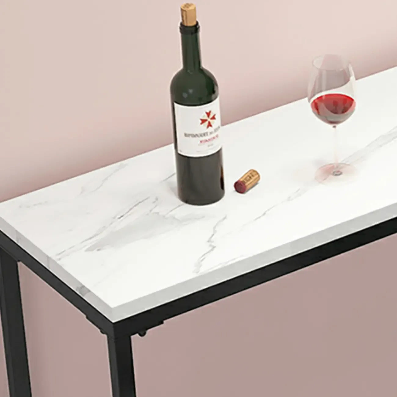 Tables de bar glamour en marbre blanc, fer doré et tréteaux avec repose-pieds