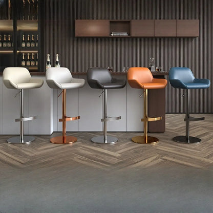 Tabourets de bar pivotants minimalistes en cuir avec dossier bas pour la cuisine
