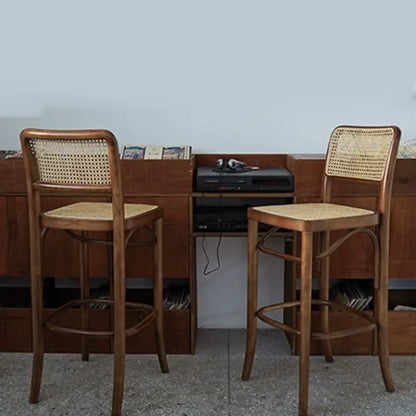 Tabouret de bar haut carré en rotin style vintage, élégant et élégant.
