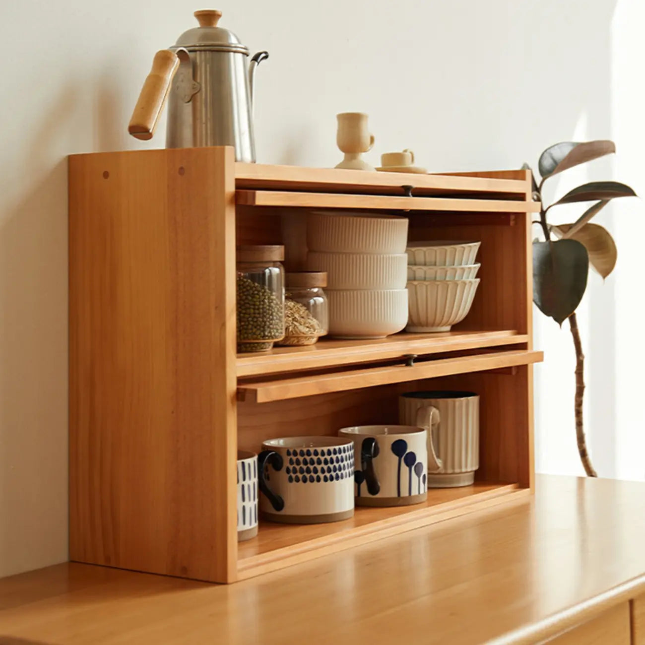 Vitrine de table en bois et verre pour la décoration de cuisine