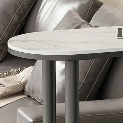 Table de bar moderne aux formes libres avec plateau en pierre blanche et structure en fer