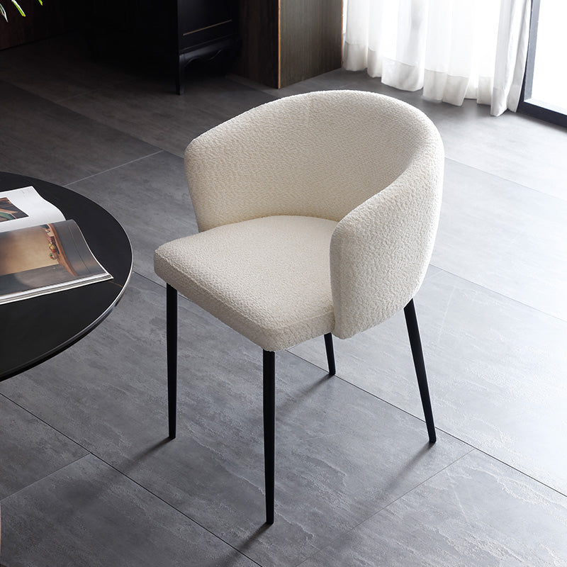 Chaise de salle à manger moderne avec revêtement en chenille et pieds en métal