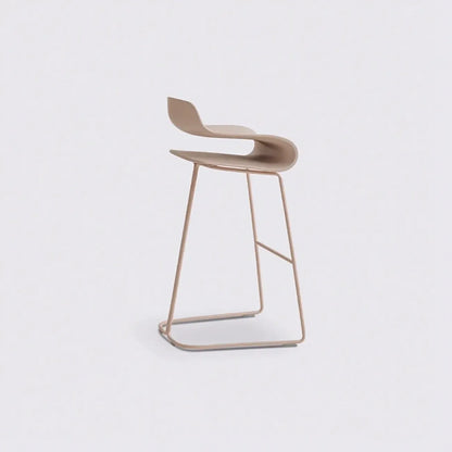 Tabouret de bar industriel en plastique et structure en acier, dossier bas et sans accoudoirs