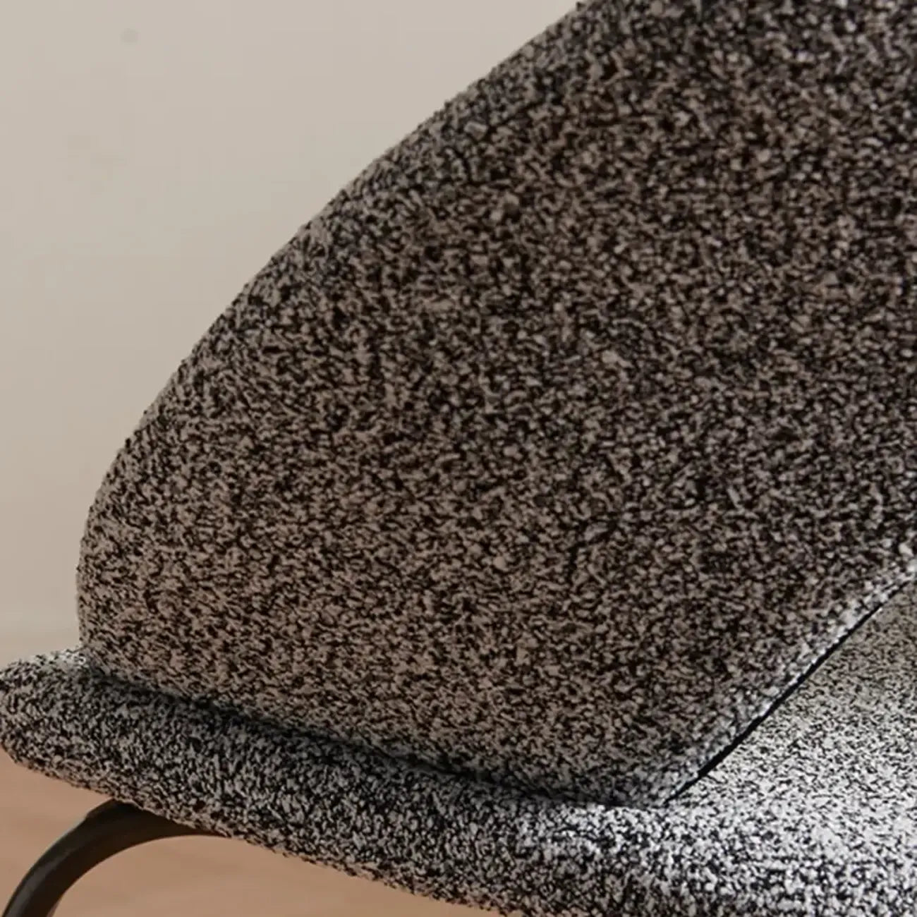 Chaise de salle à manger en lin de style moderne du milieu du siècle avec pieds en acier