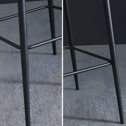 Tabourets de bar hauts à oreilles en similicuir de type seau