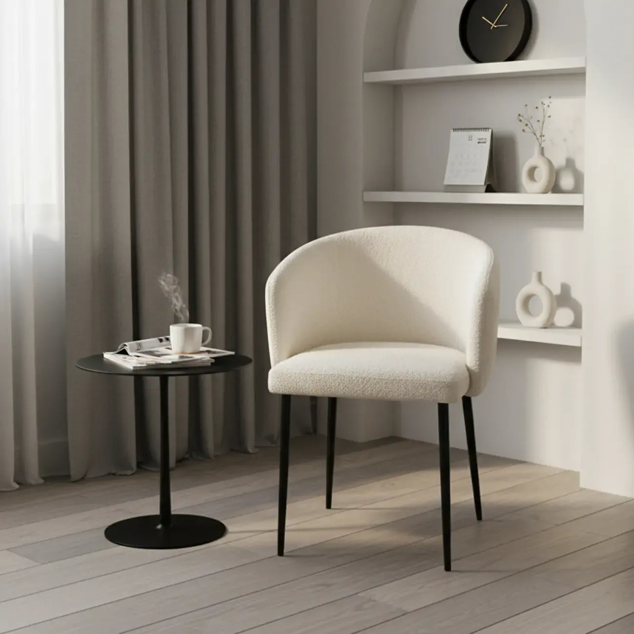 Chaise de salle à manger moderne avec revêtement en chenille et pieds en métal
