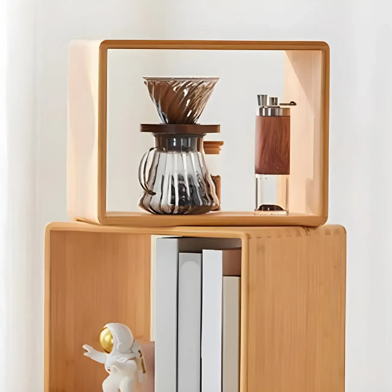 Bibliothèque d'exposition moderne en bois à 4 niveaux, de forme cubique ouverte