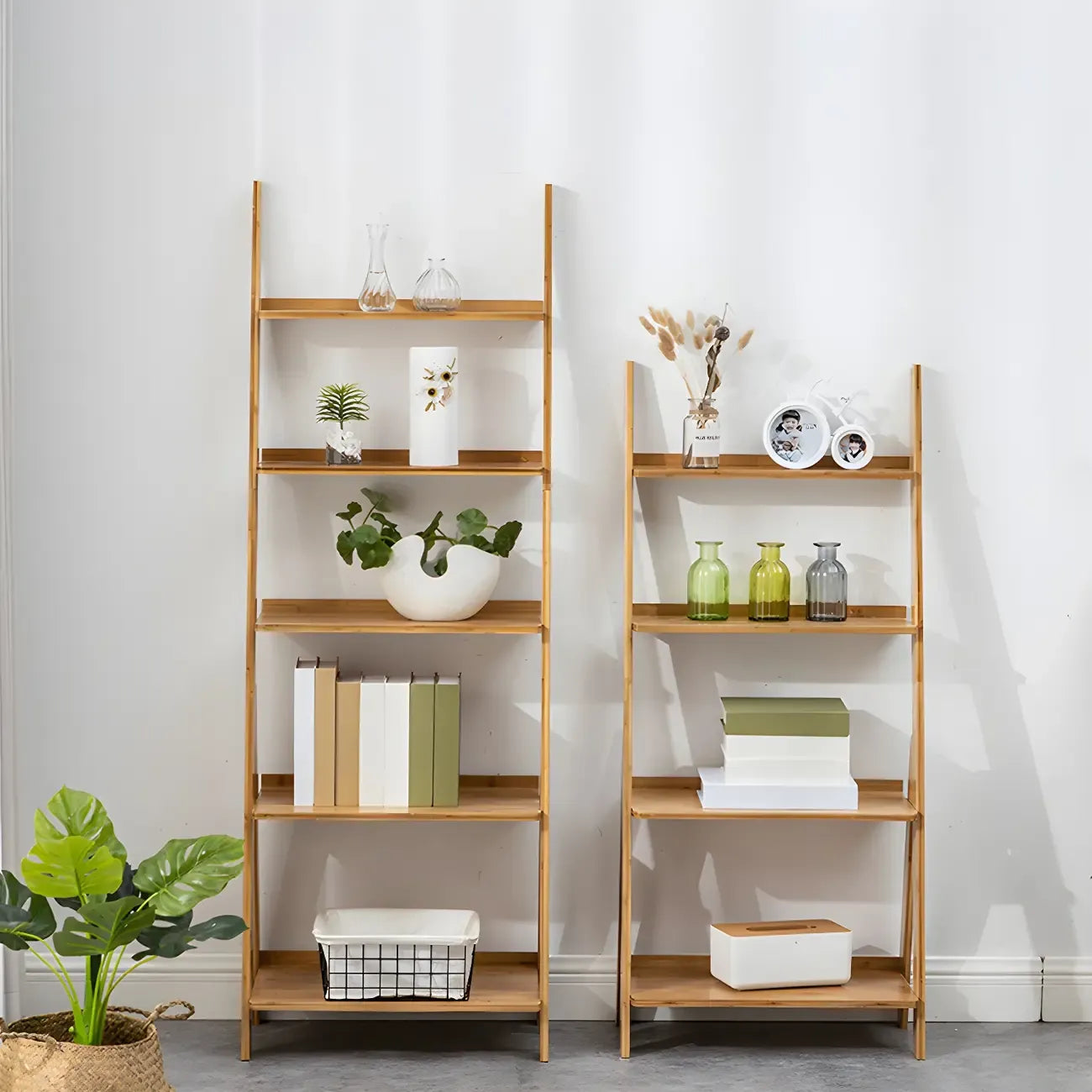 Bibliothèque échelle à 5 niveaux en bois massif avec dos ouvert