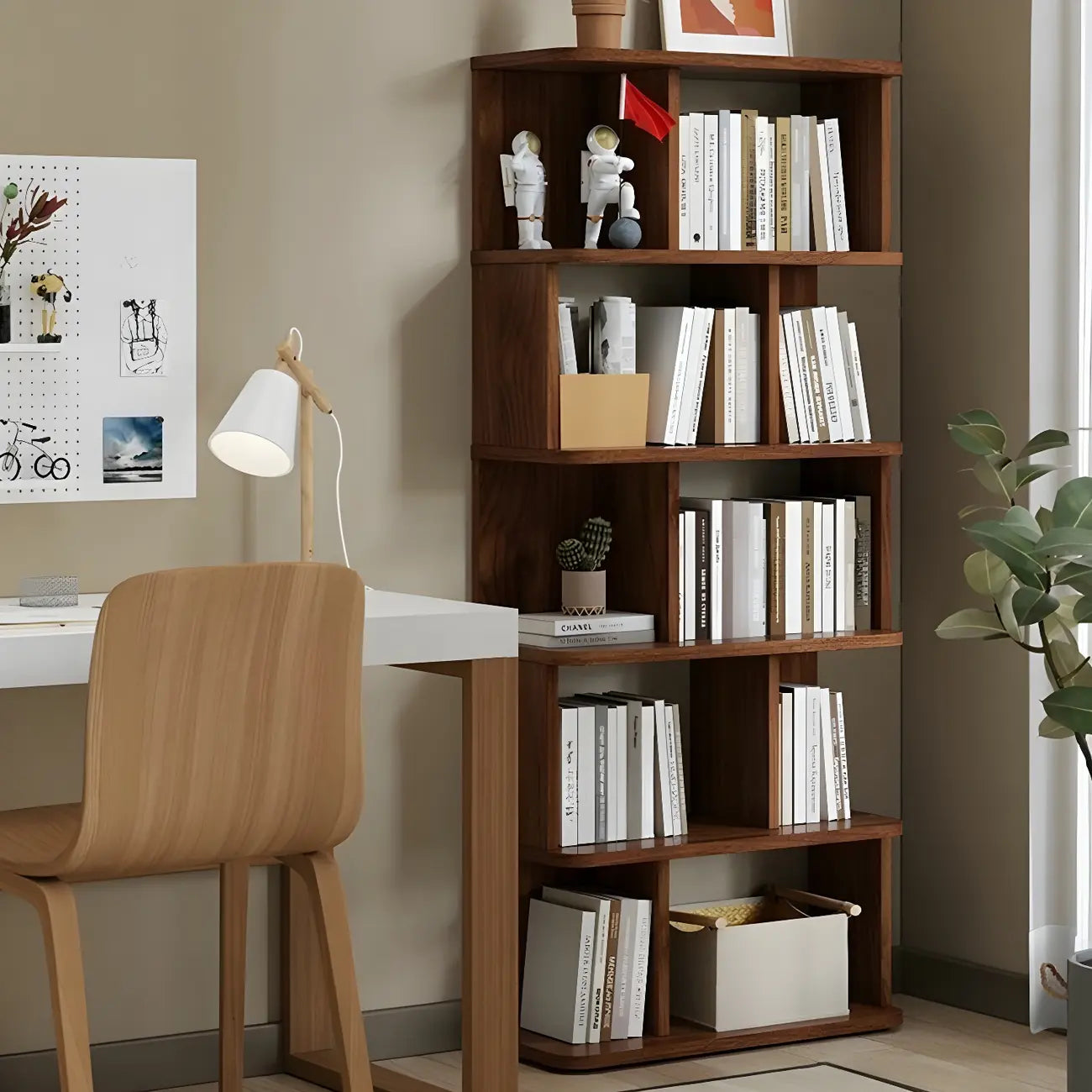 Bibliothèque moderne haute en noyer à 6 étagères et dos ouvert