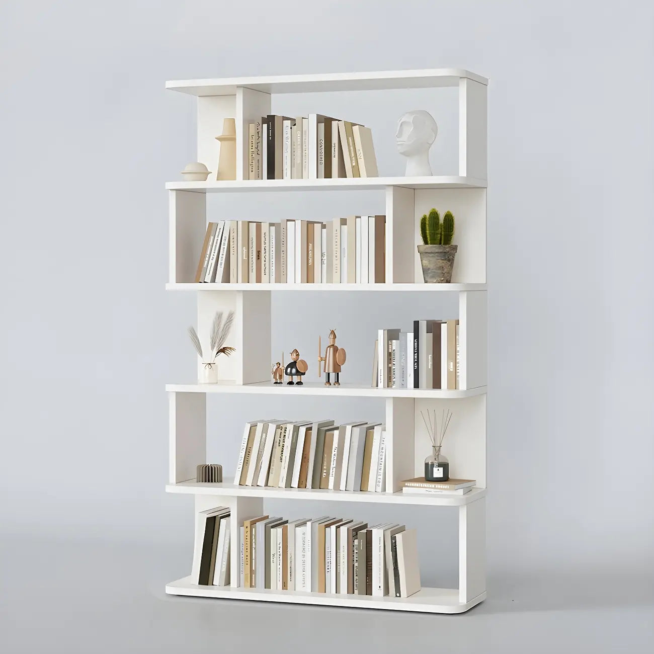 Bibliothèque moderne haute en noyer à 6 étagères et dos ouvert