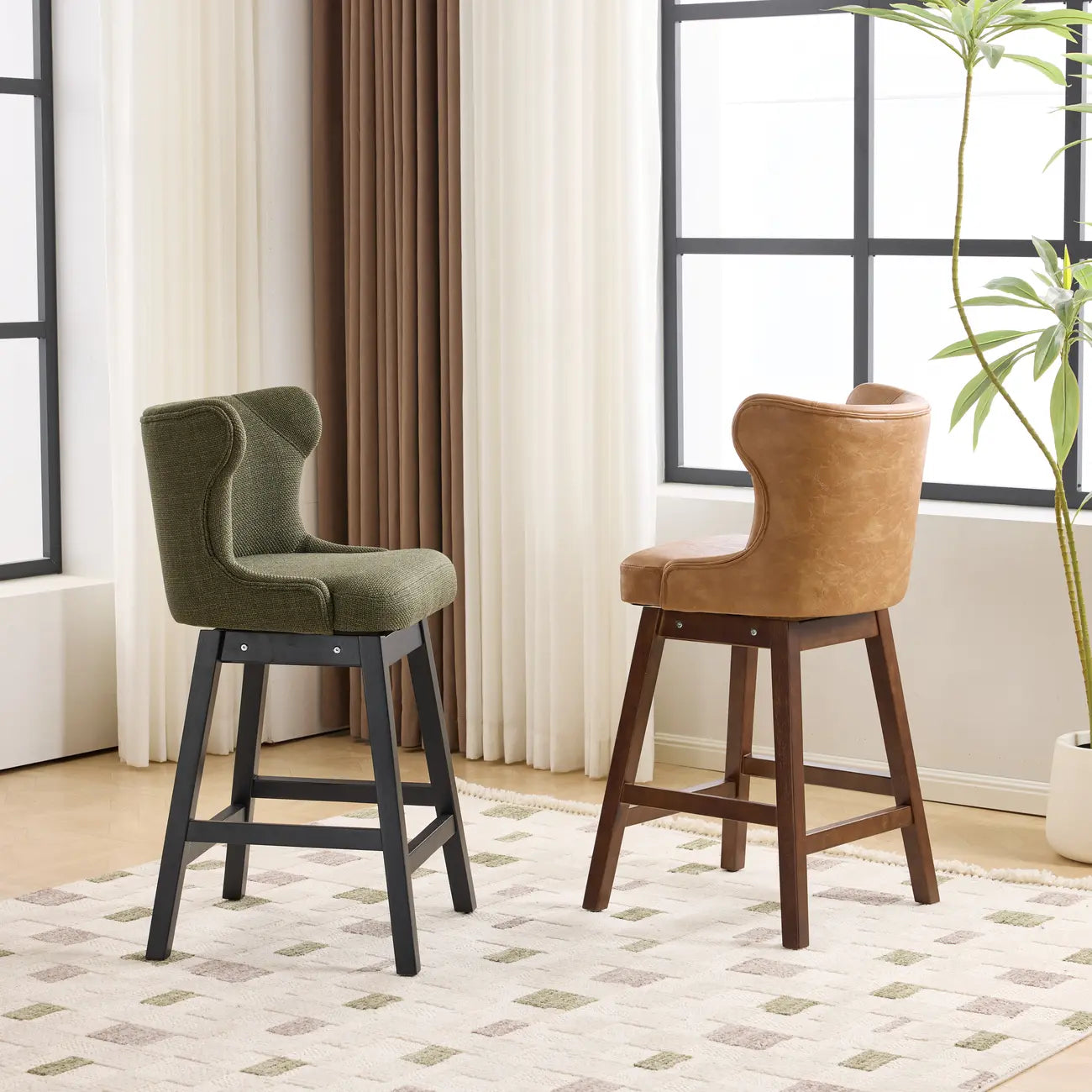 Ensemble de 2 tabourets de bar rembourrés de style moderne du milieu du siècle