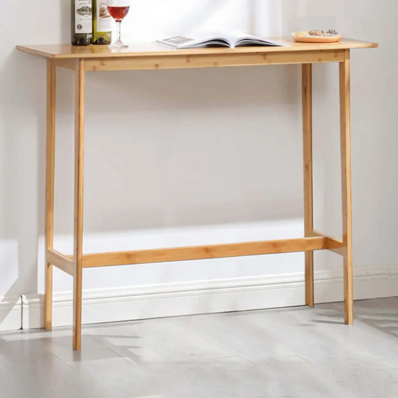 Tables de bar modernes en bois naturel avec plateau fixe et repose-pieds